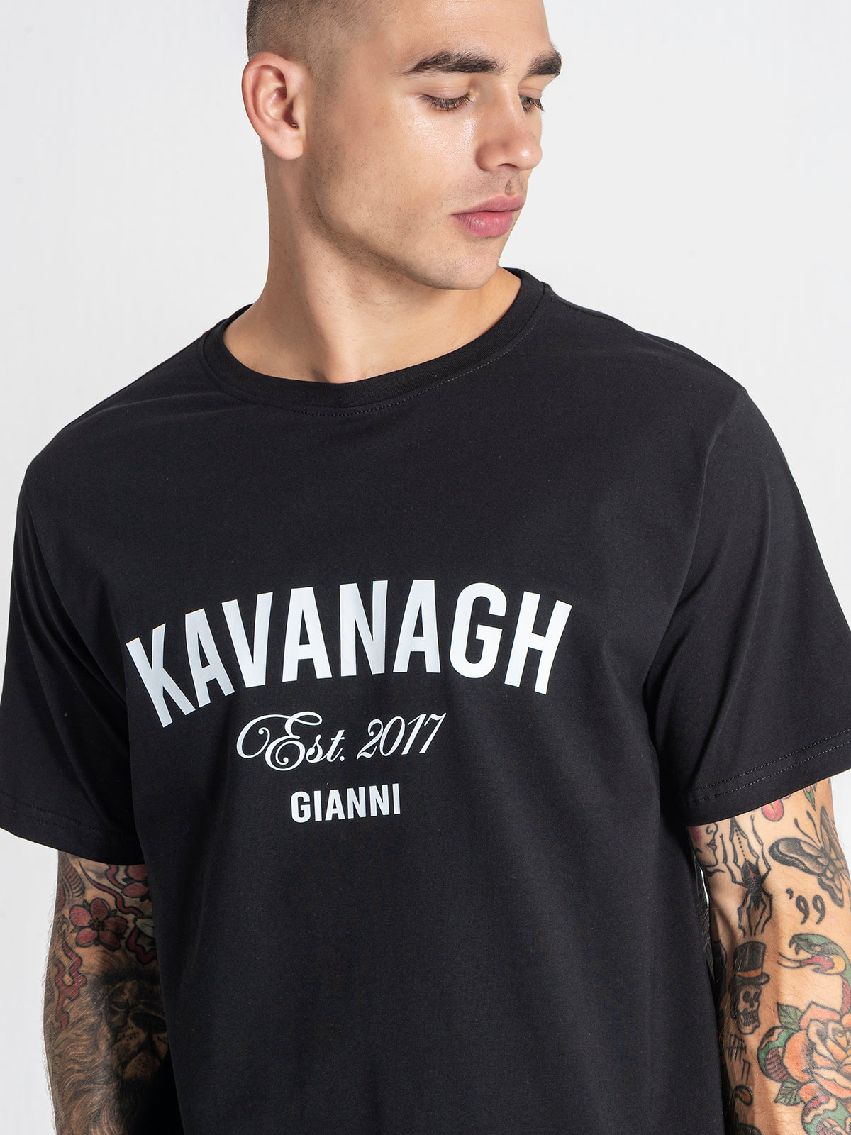 t-shirts / Black Statement Tee