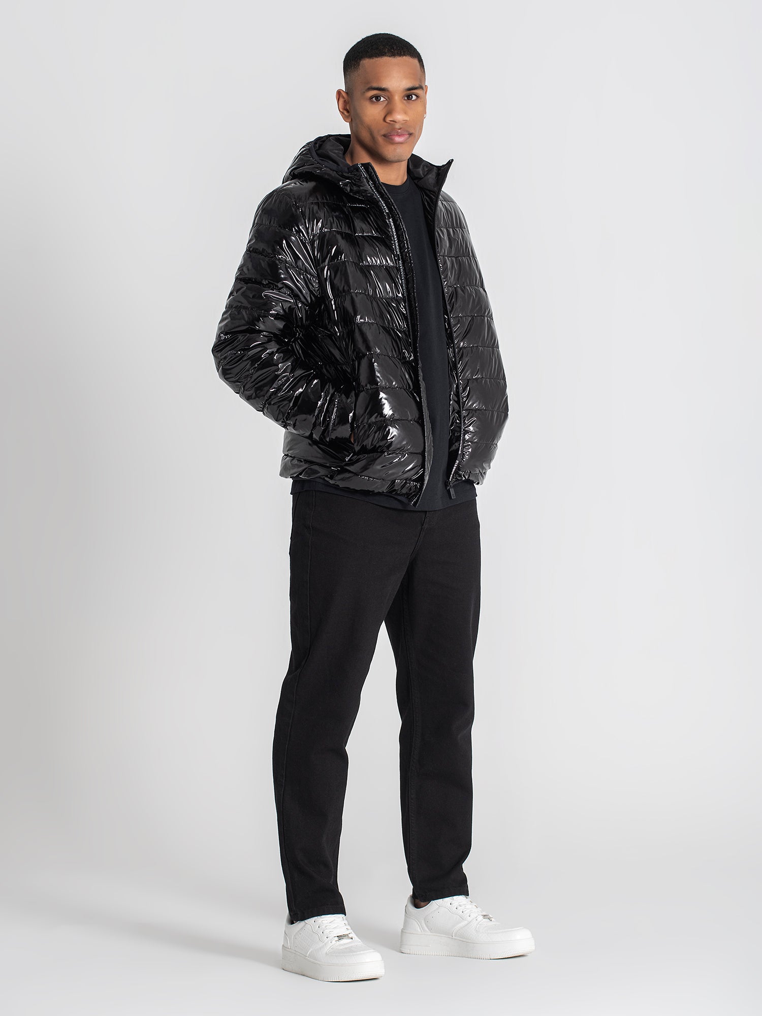 jackets / Black Loop Hoodie Jacket