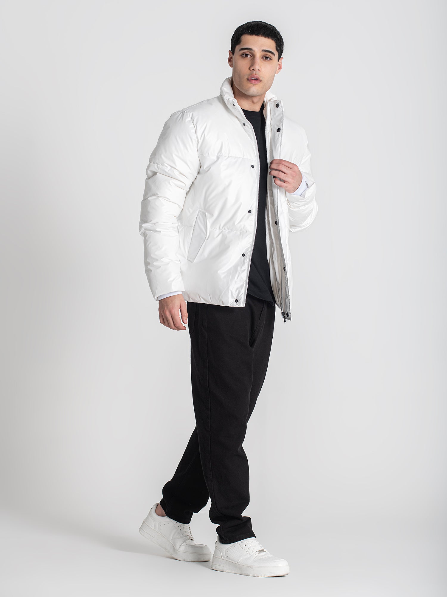 puffers / White Statement Puffer Jacket
