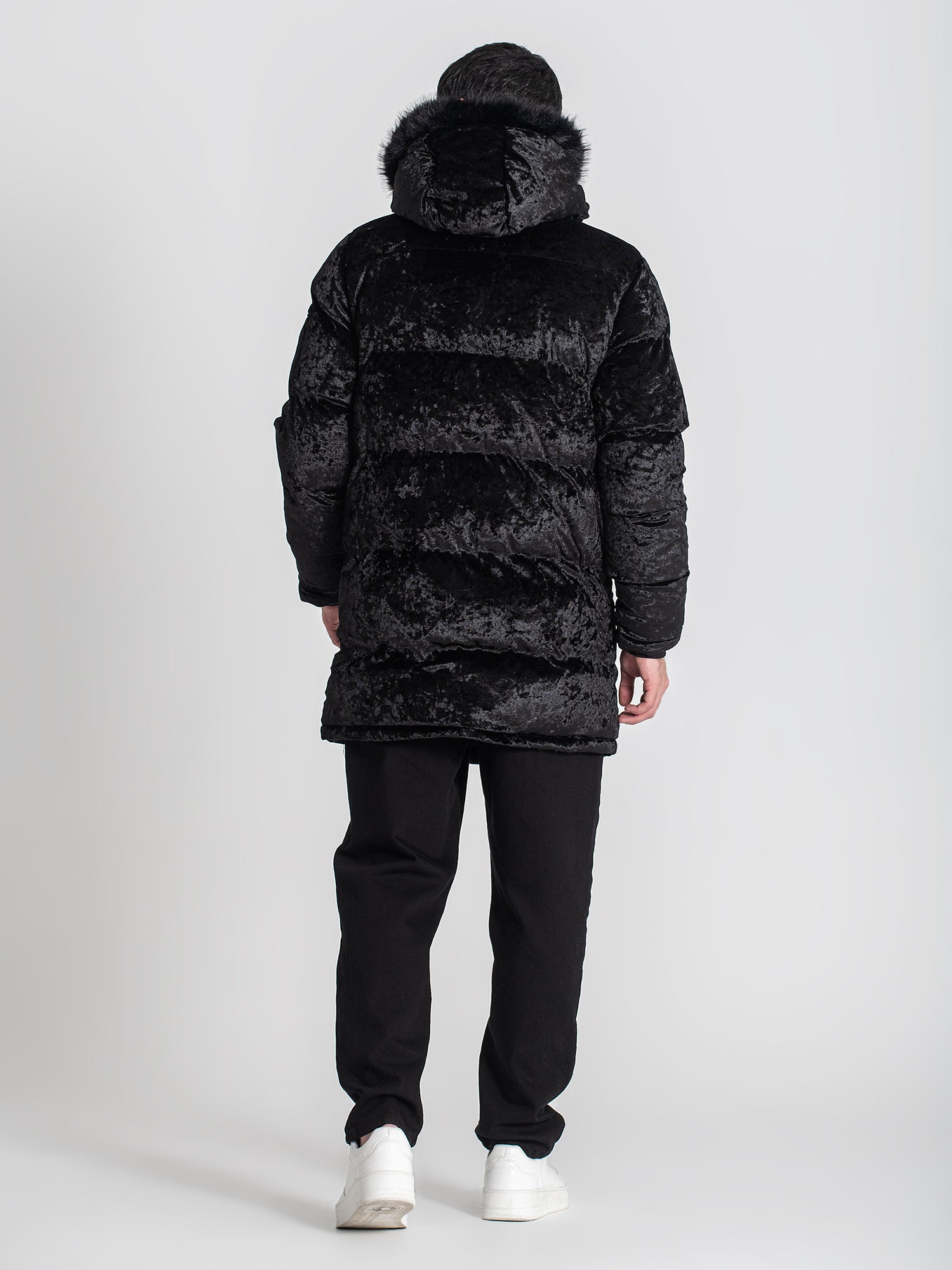 overcoats / Black Core Velvet Coat