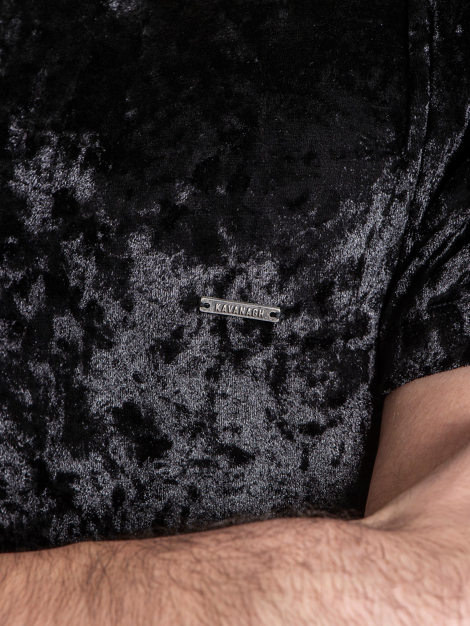 t-shirts / Black Must Velvet Tee