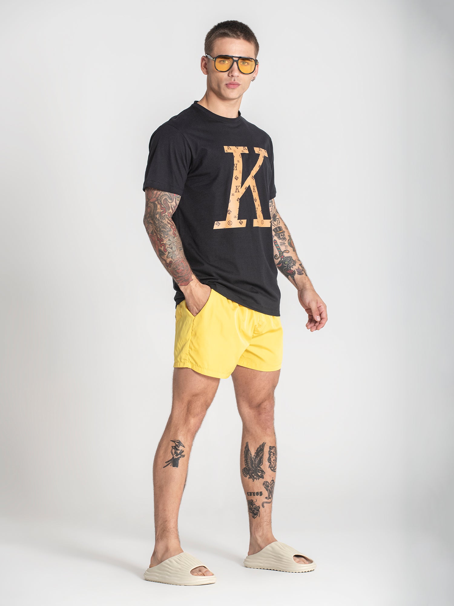 t-shirts / Black ChoKo Tee