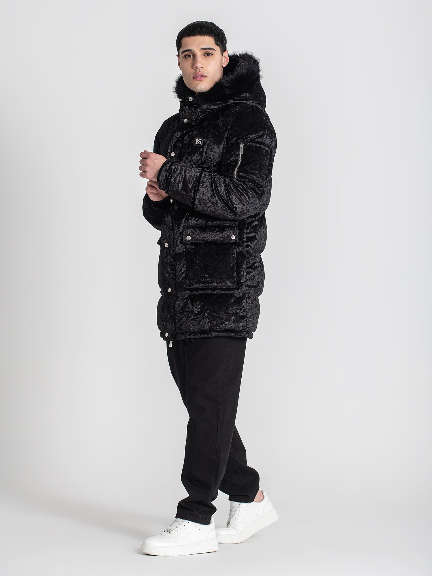 overcoats / Black Core Velvet Coat