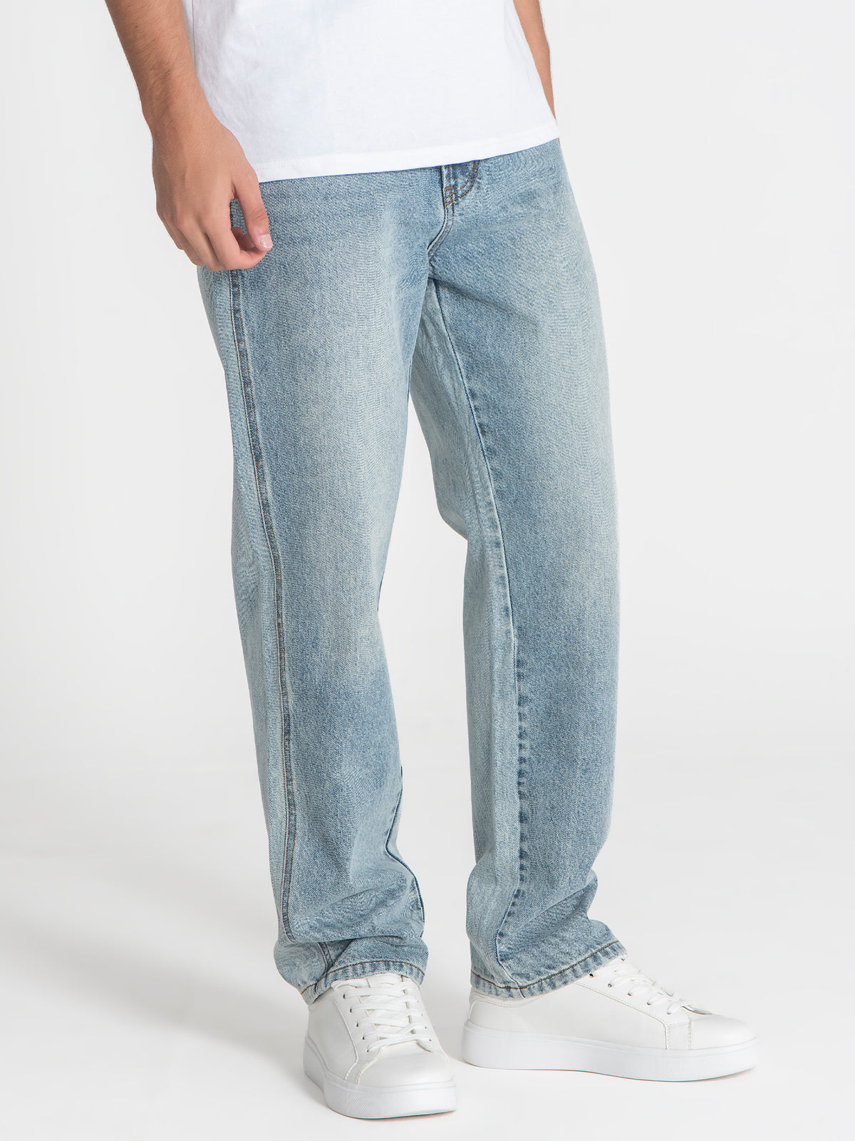 jeans / Light Blue Wash Jeans