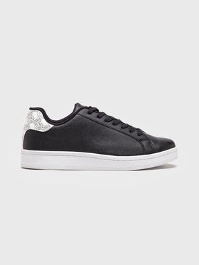 sneakers / Black Insignia Edge Sneakers
