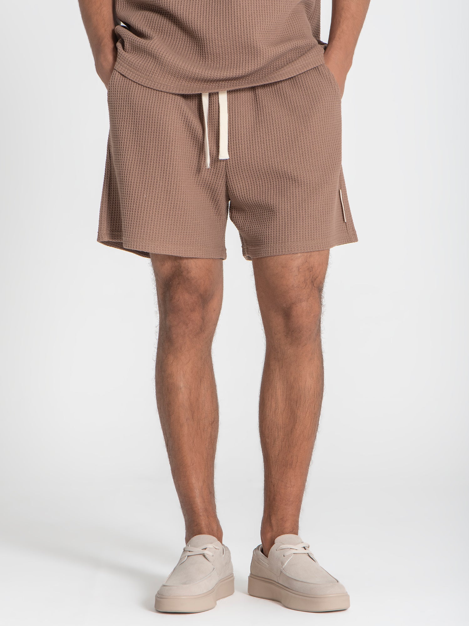 shorts / Taupe Sense Shorts