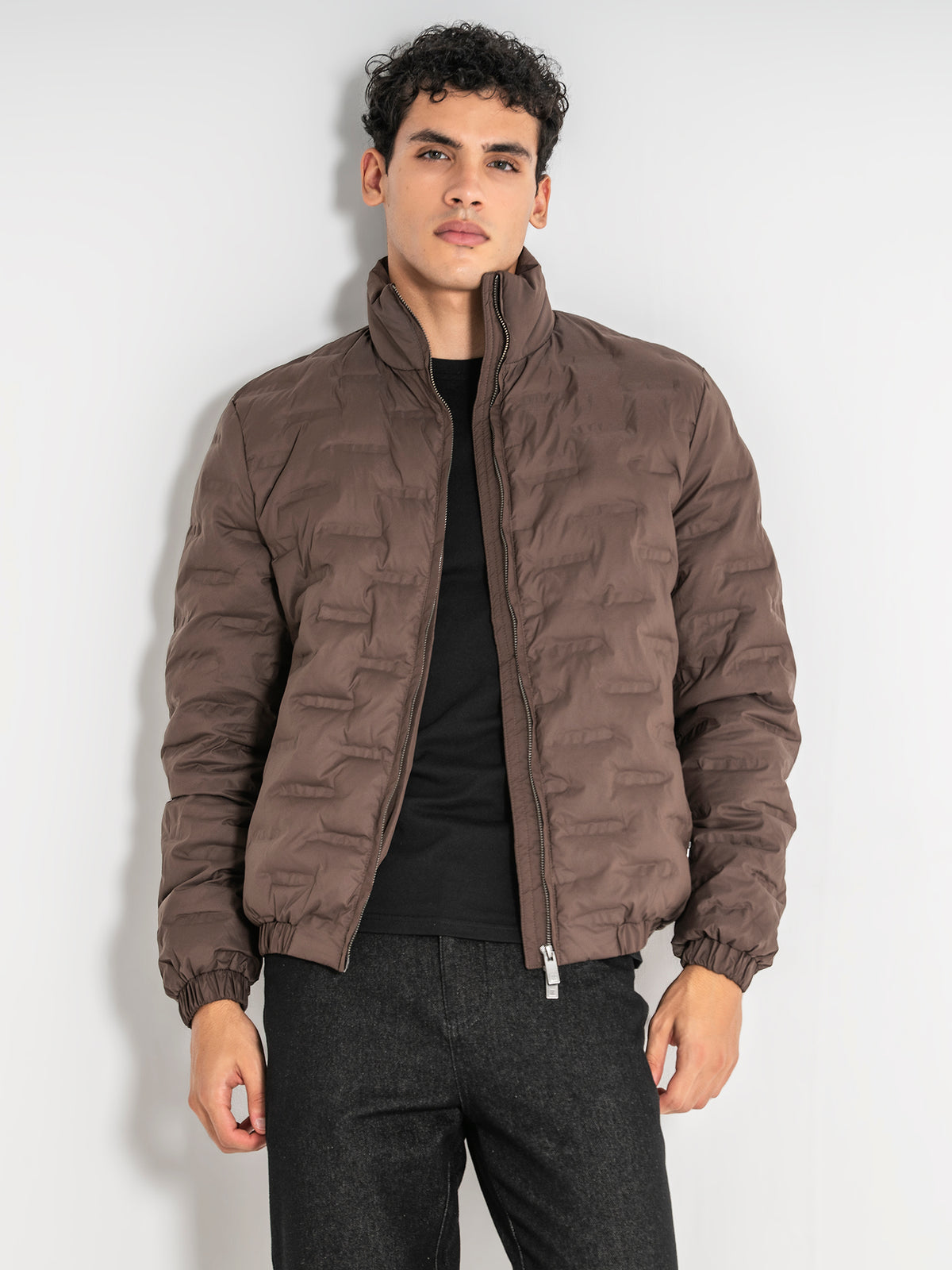 Casaco Puffer Castanho Code
