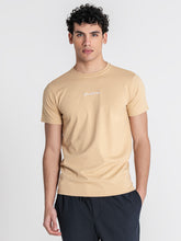 t-shirts / Camel Signature Tee