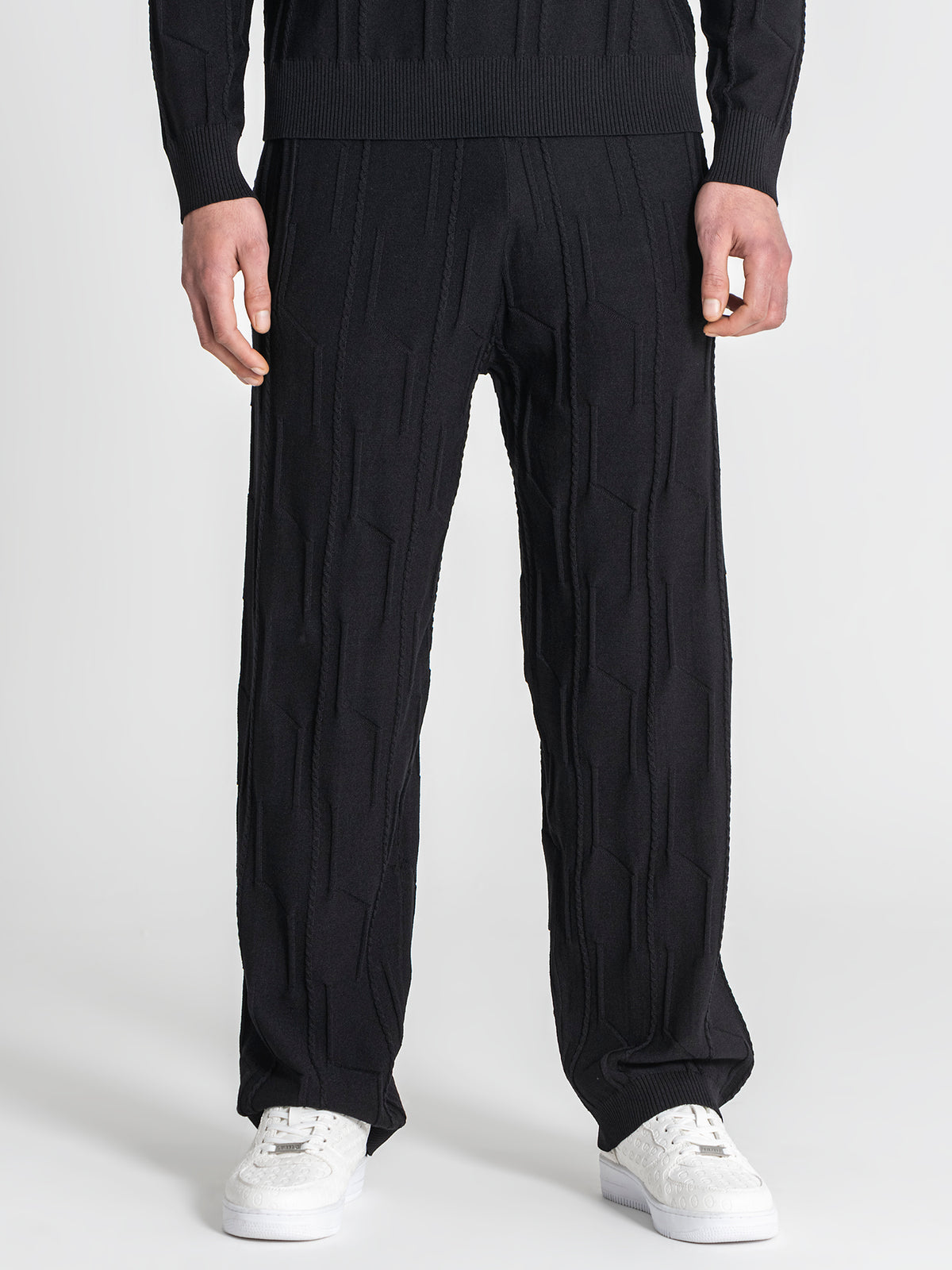 joggers / Black G Knit Pants