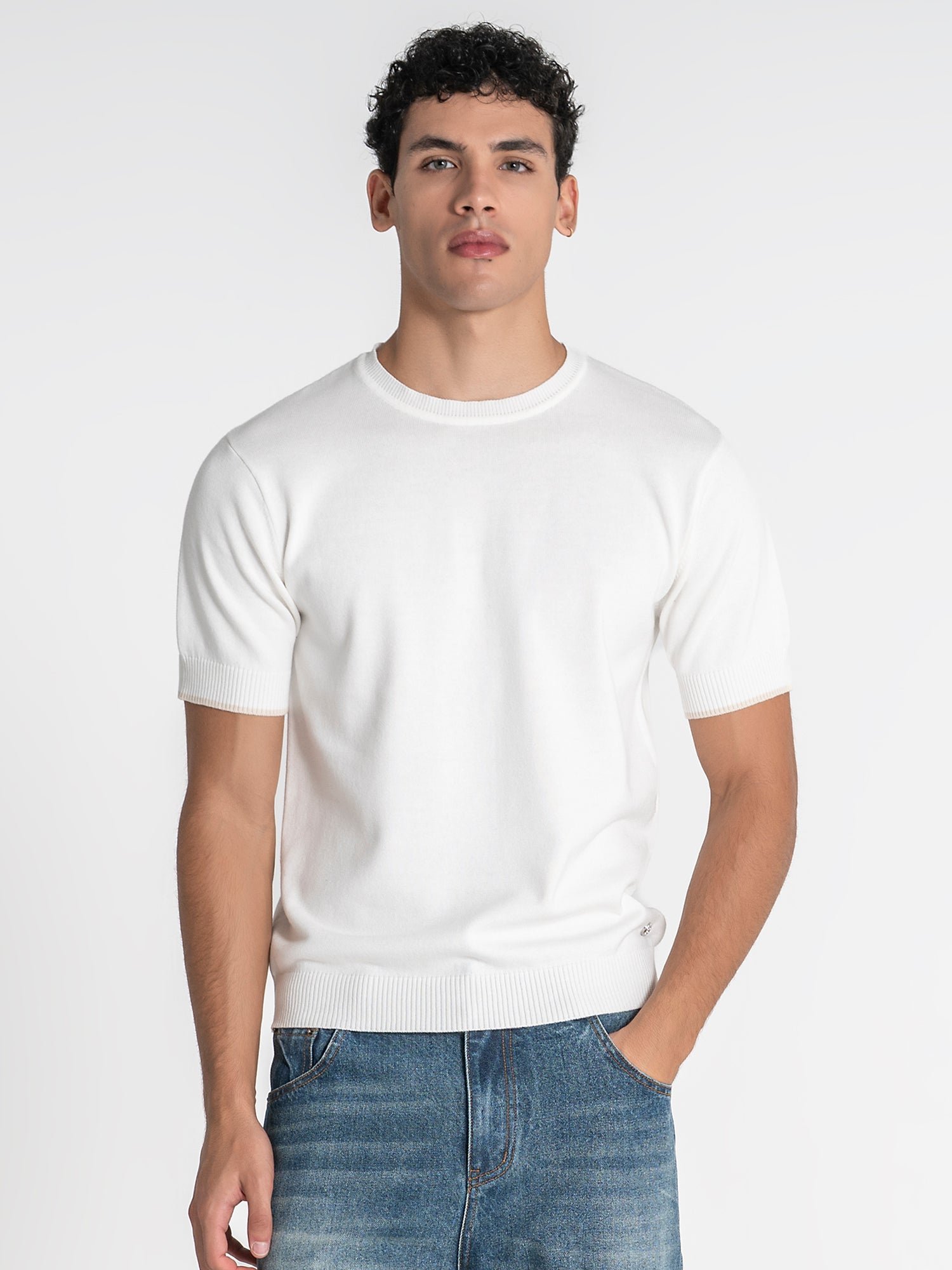 t-shirts / White Edge Knit Tee