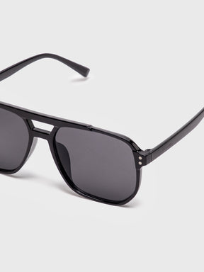 sunglasses / Black Pilot Sunglasses