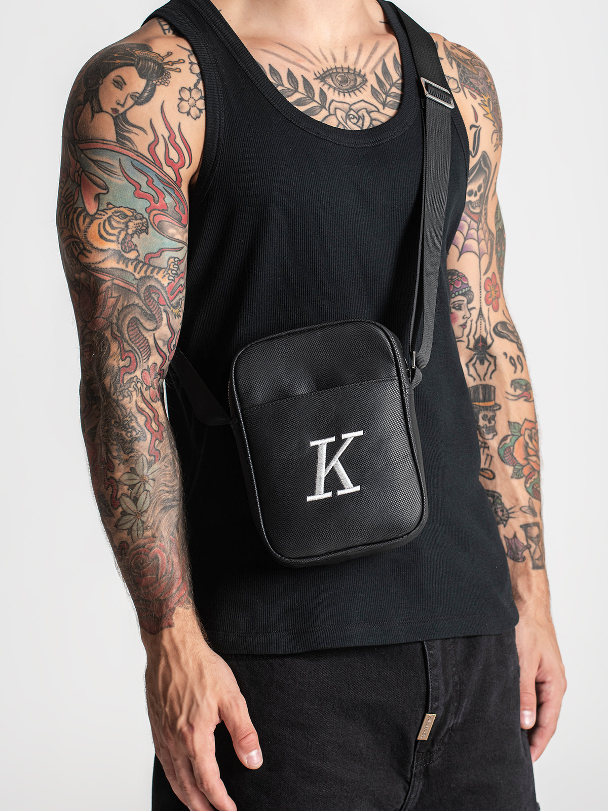 bags / Black K Shoulder Bag