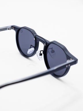 sunglasses / Black Azora Sunglasses