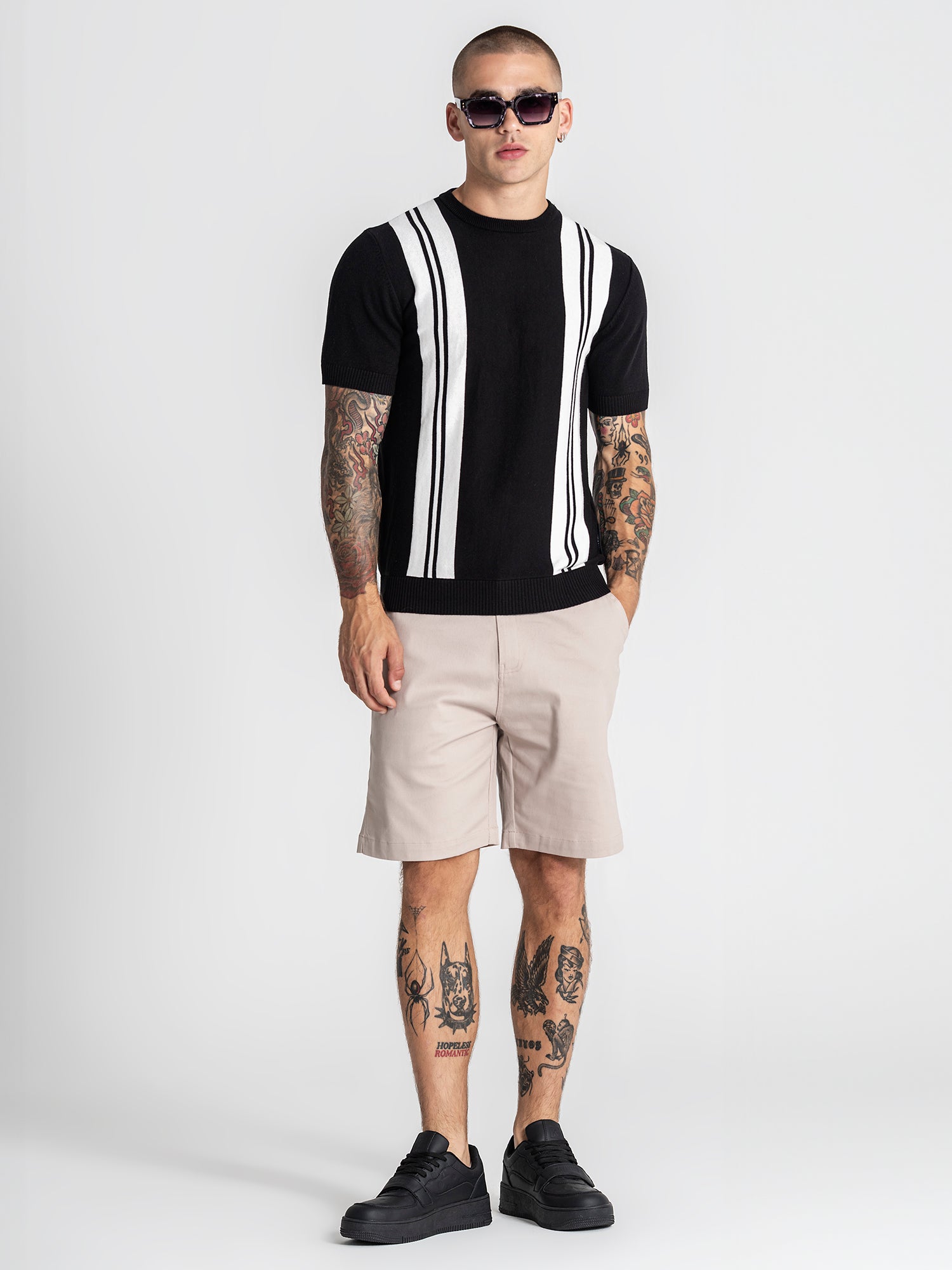 t-shirts / Black Tower Knit Tee