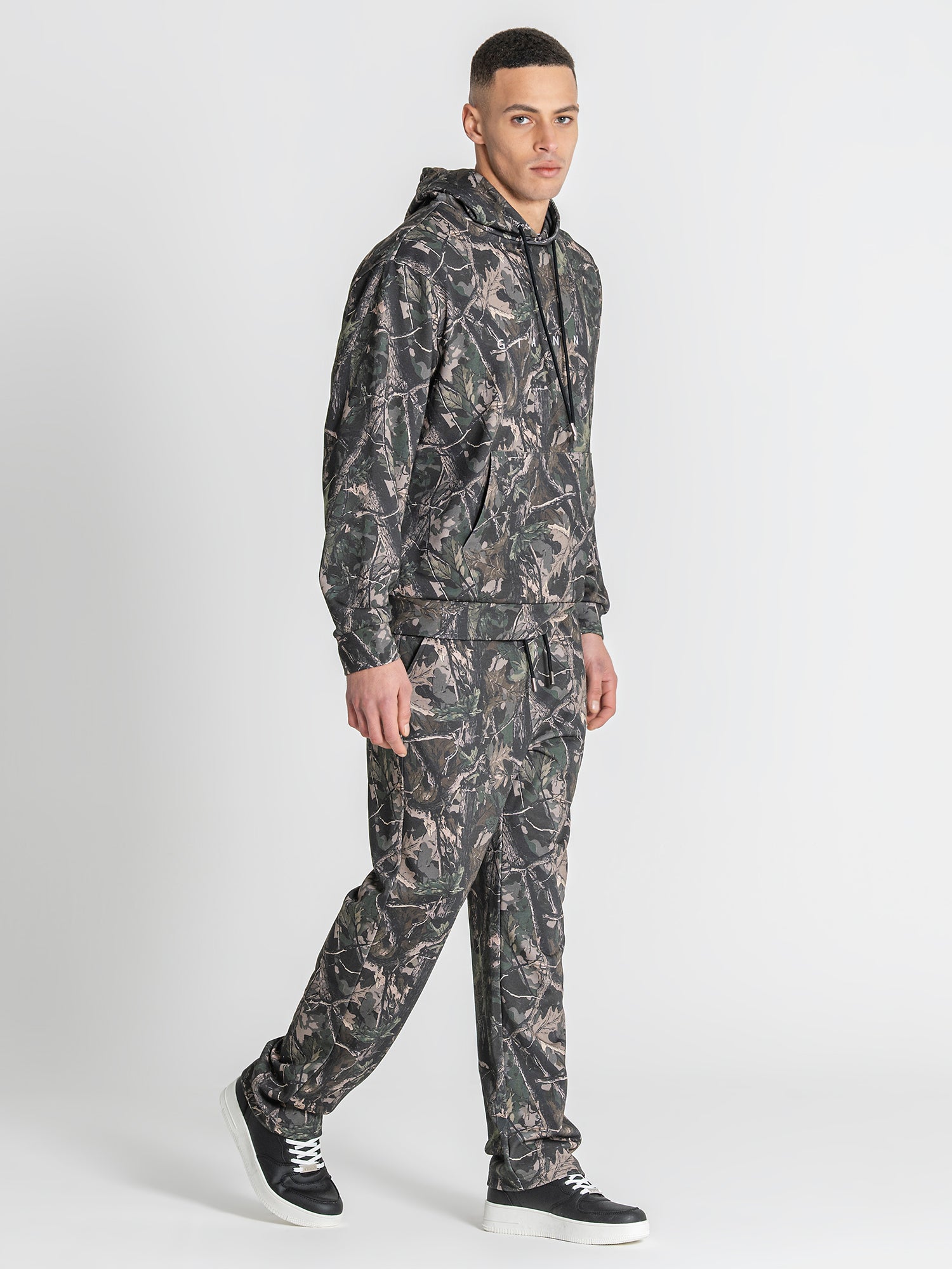 hoodies / Army Green Camo Hoodie