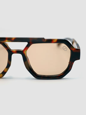 sunglasses / Brown Octo Turtoise Sunglasses