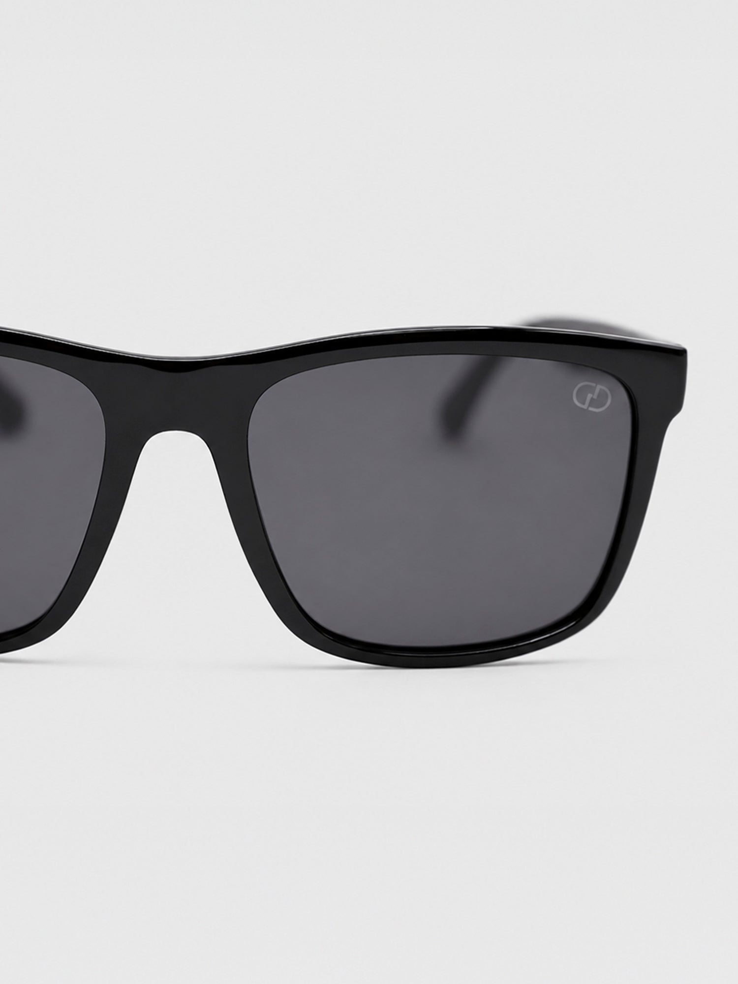 sunglasses / Black Lumir Sunglasses