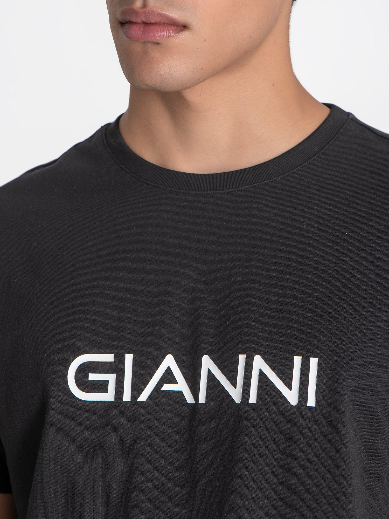 t-shirts / Black Iconic Tee