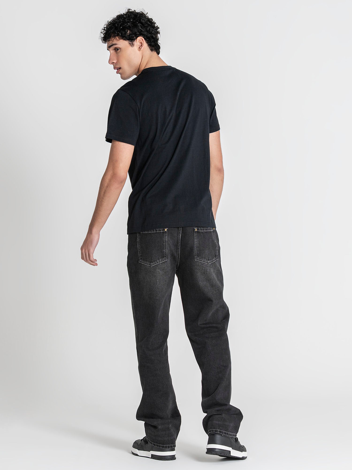 t-shirts / Black Atelier Tee