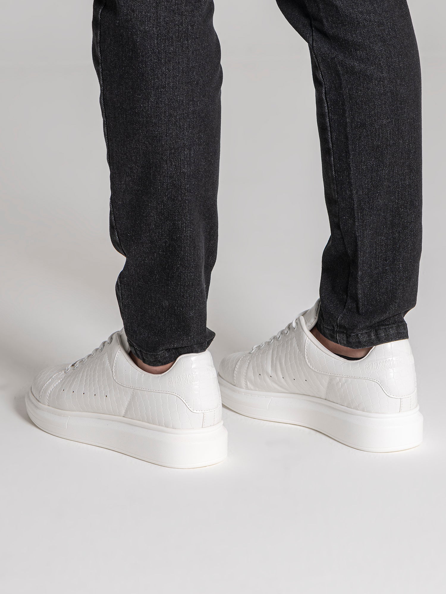 sneakers / White Elevated Sneakers