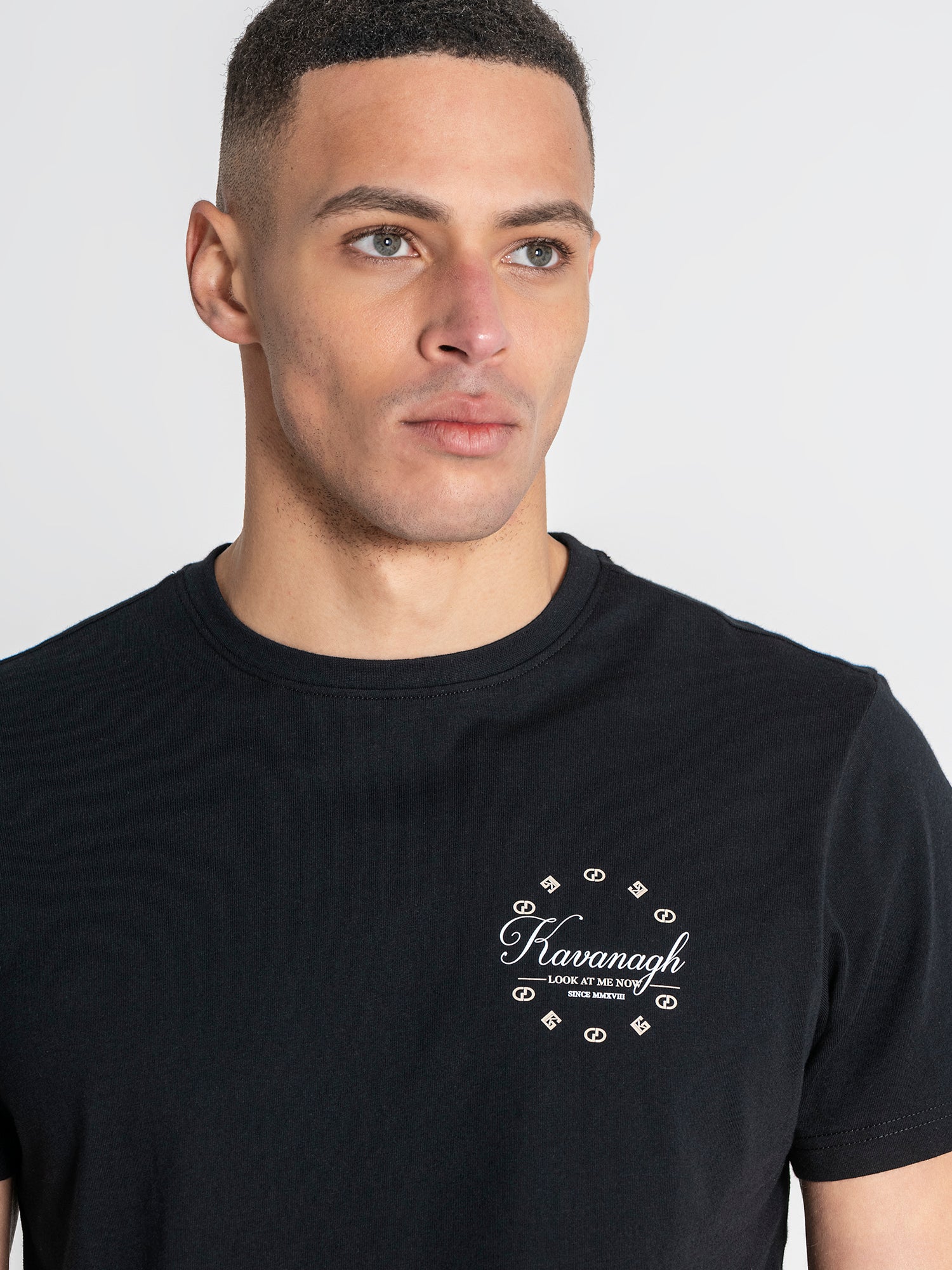 t-shirts / Black Look at me now Tee