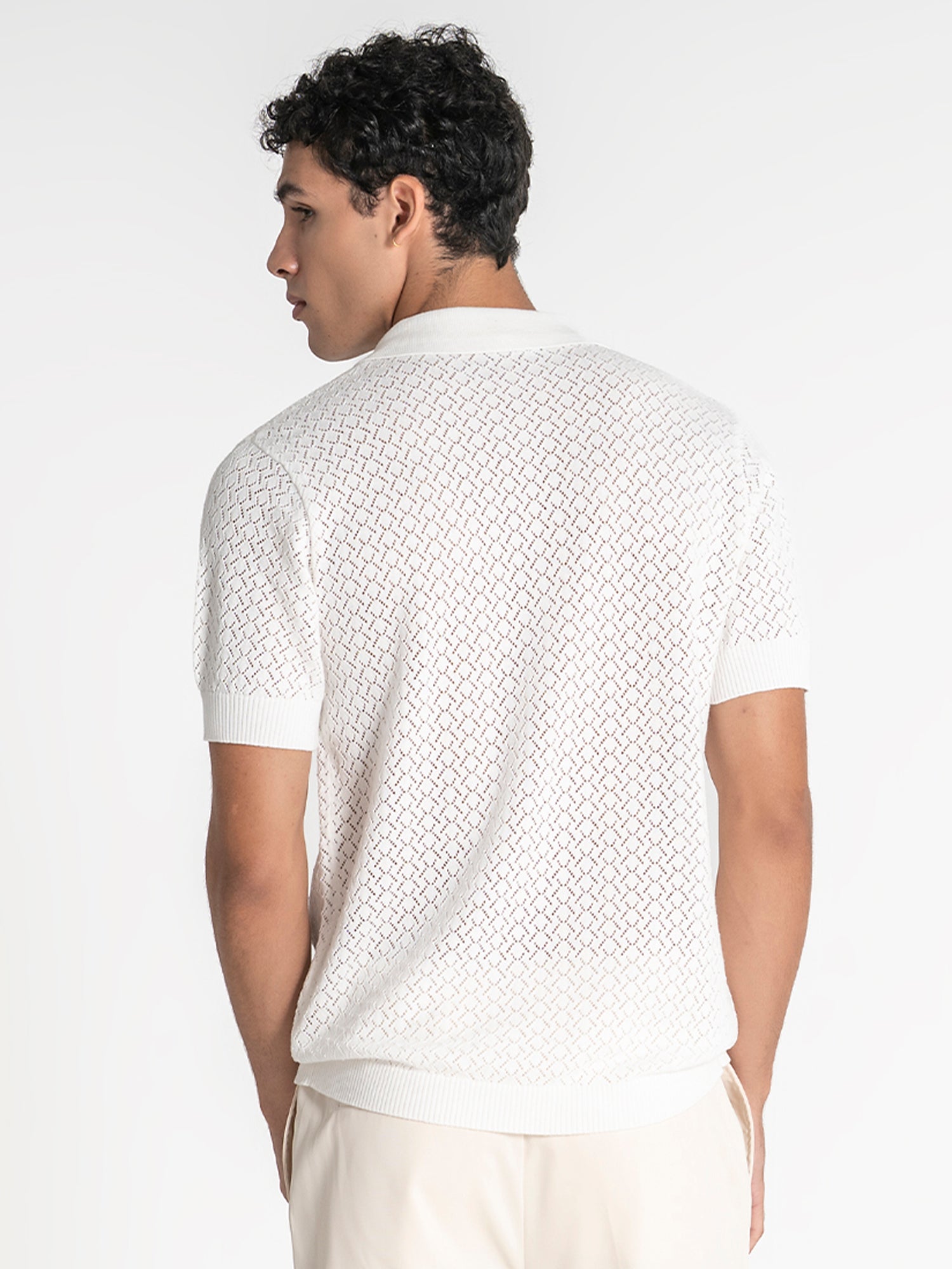 shirts / White Buttoned Knit Shirt