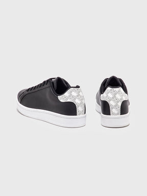 sneakers / Black Insignia Edge Sneakers