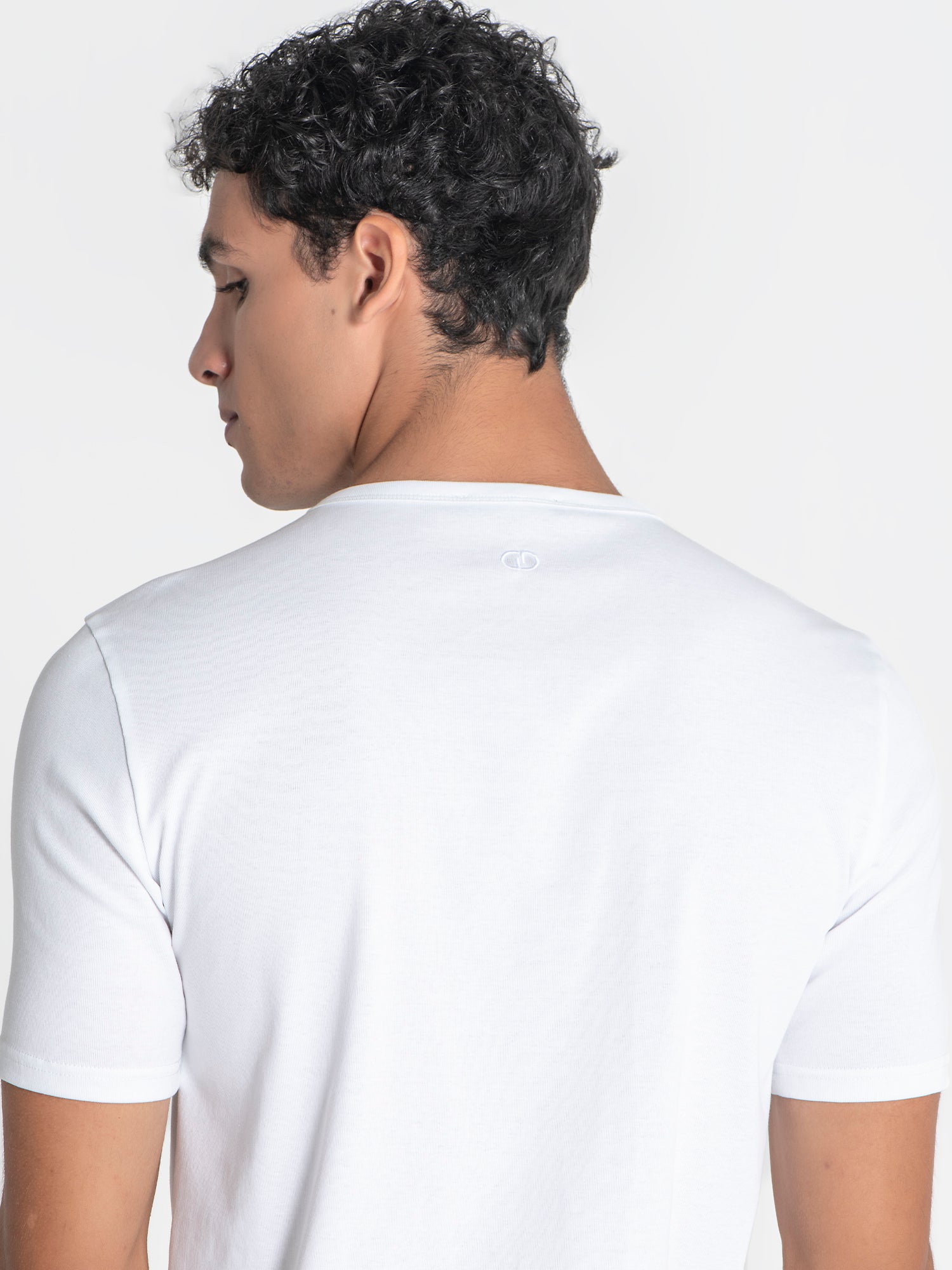 t-shirts / White Button Henley Tee