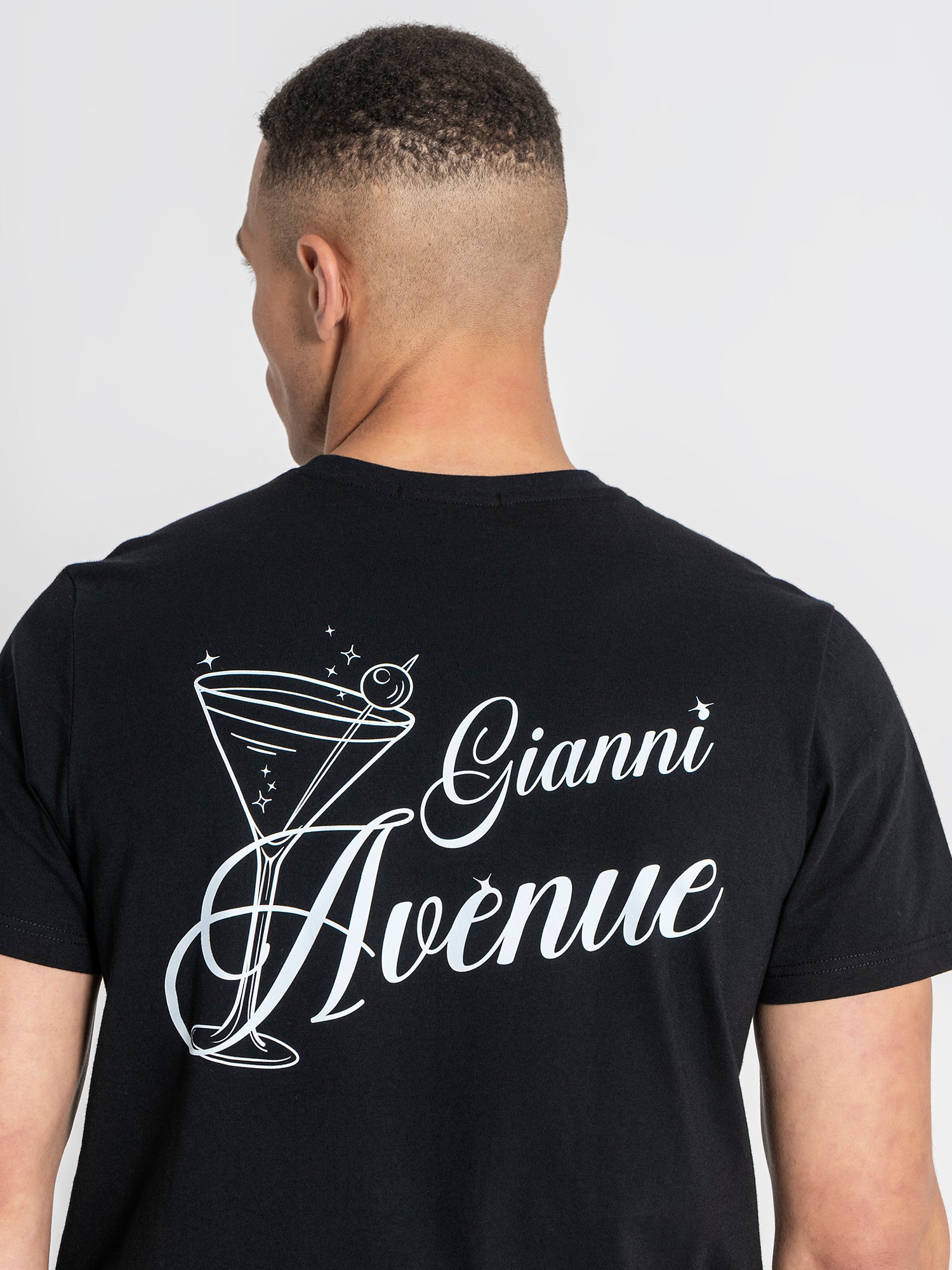 t-shirts / Black GK Avenue Tee